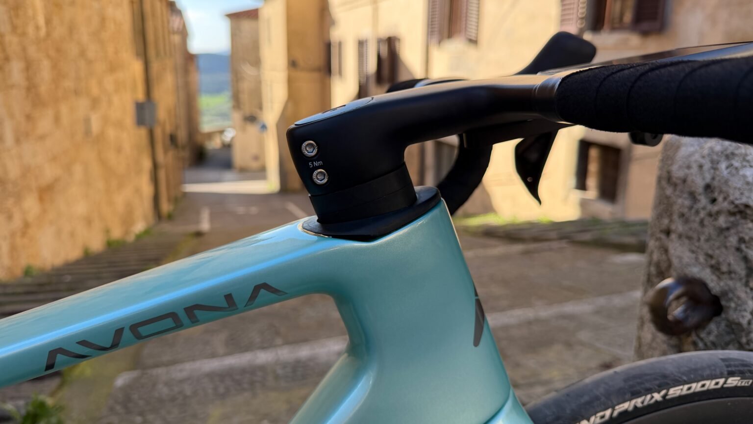 Avona Velum ride review stem
