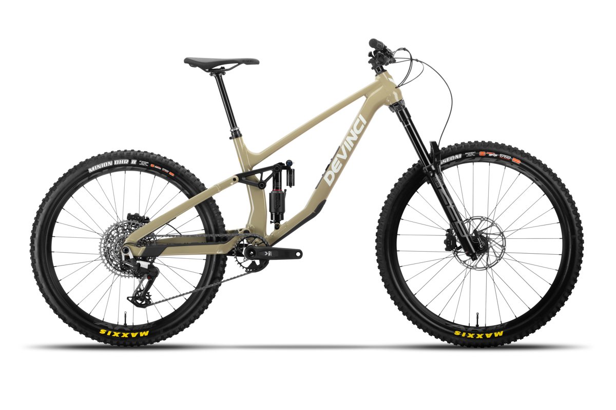 Devinci 2026 Spartan Eagle 90 12s, side