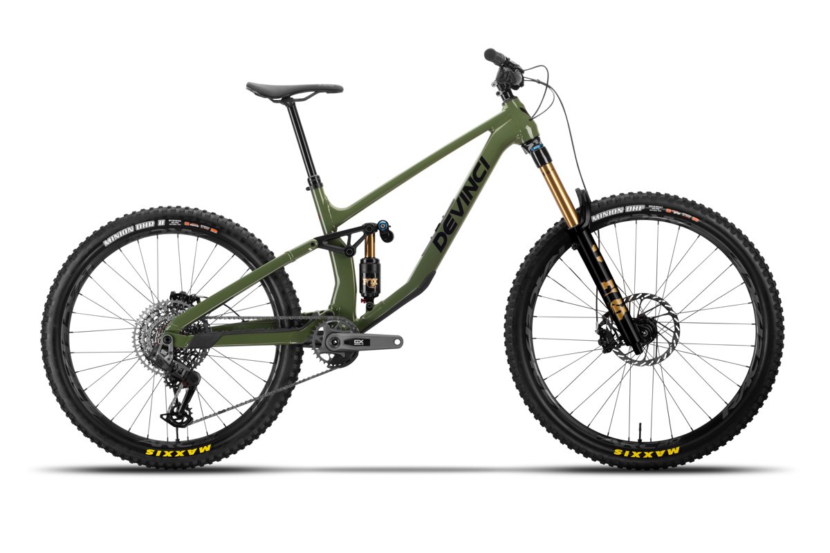 Devinci 2026 Spartan GX AXS 12s, side