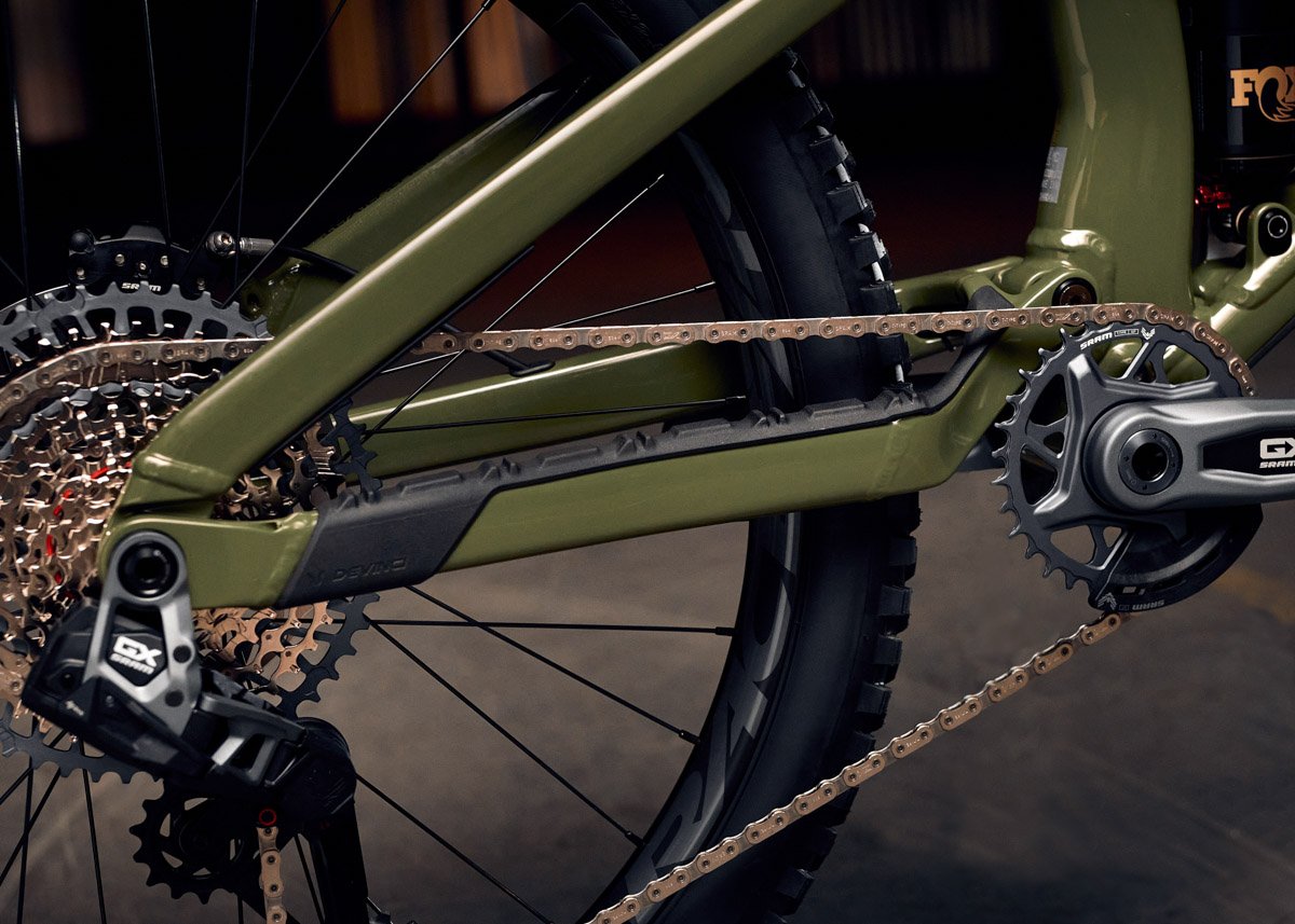 Devinci 2026 Spartan, chainstay