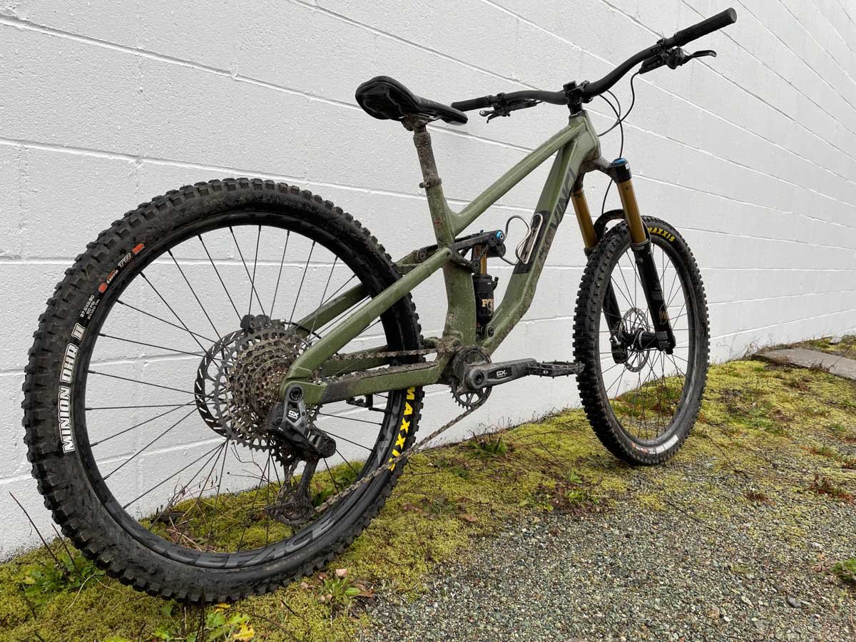 Devinci Spartan 2026, rear angle