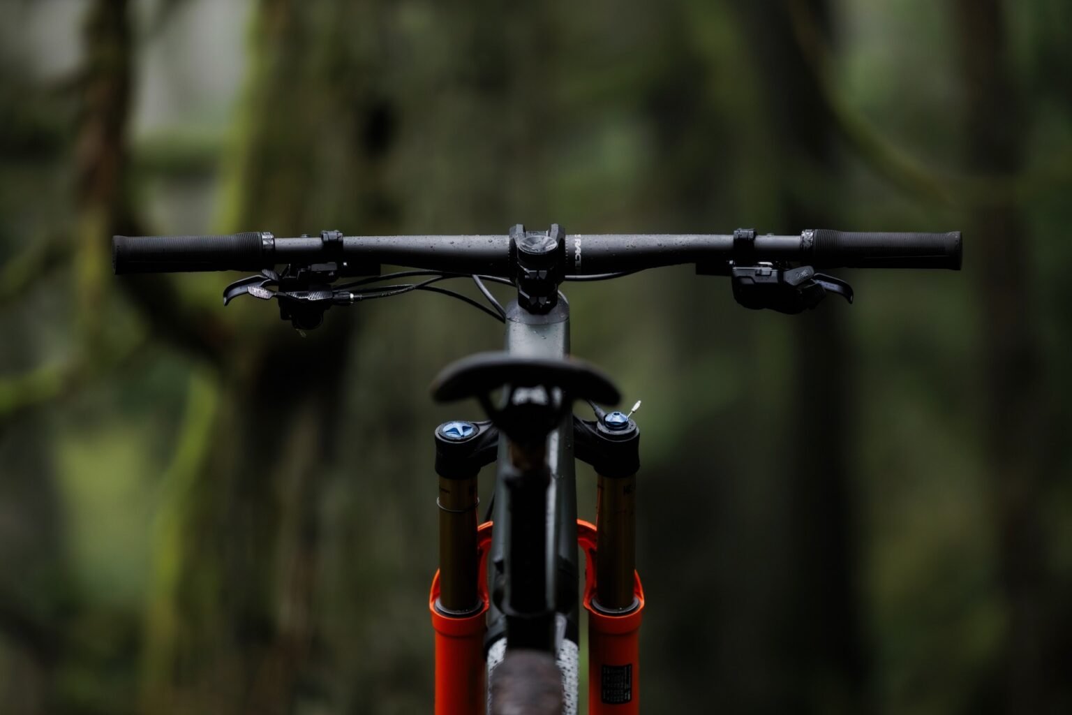 the Race Face Era SL handlebar in the +6mm rise position