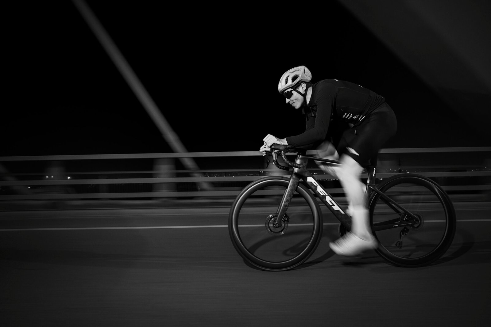 Felt NEXAR Aerobike NEXAR FRD_ACTION