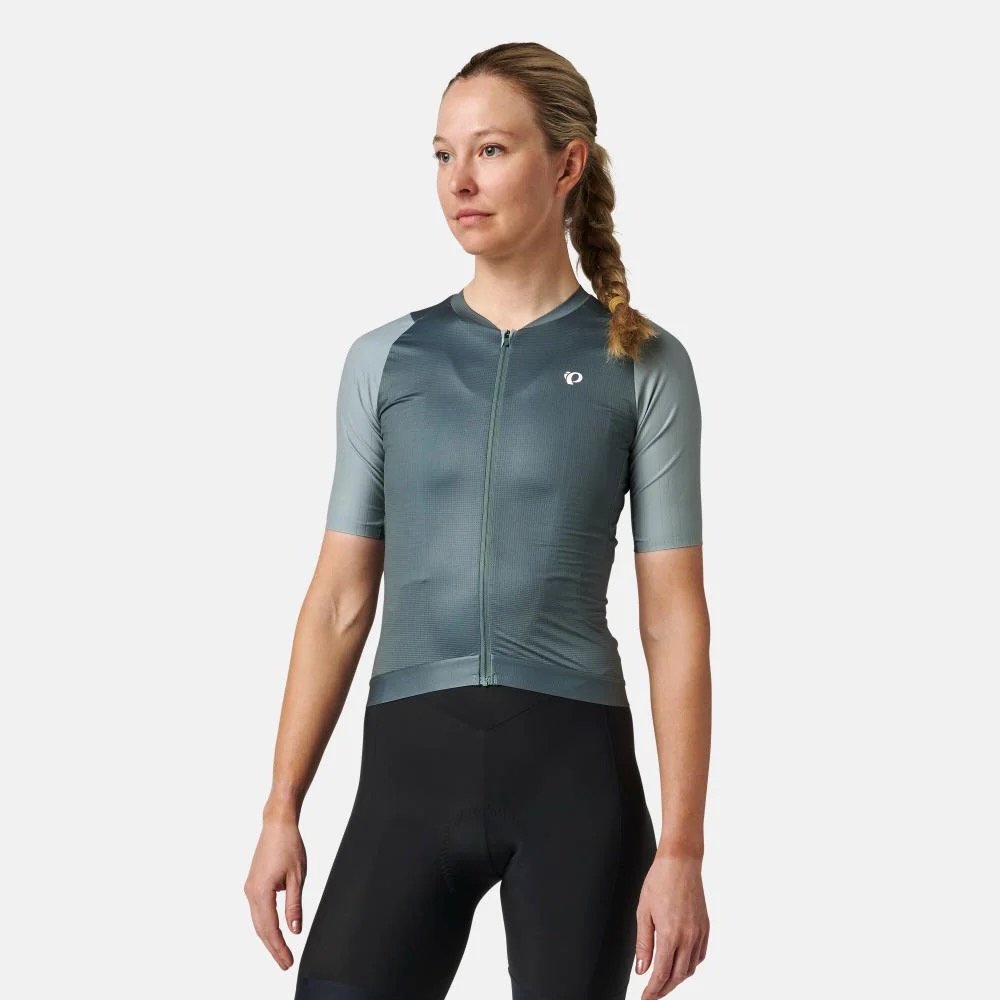 studio image of the Pearl Izumi Red jersey in Balsam Green/Silver Blue