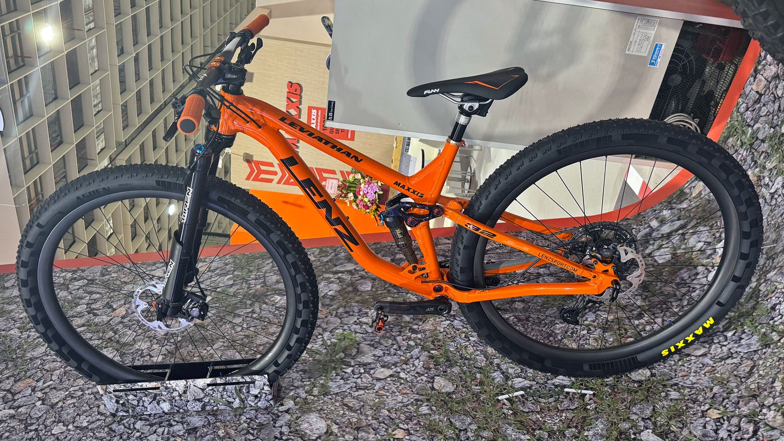 Taipei Cycle 2026 Teaser: 32"Lenz Leviathan gets Wren USD fork & new Maxxis tire sidewall