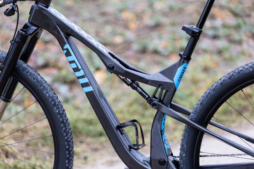 stock image of the stoll bikes suspension linkage