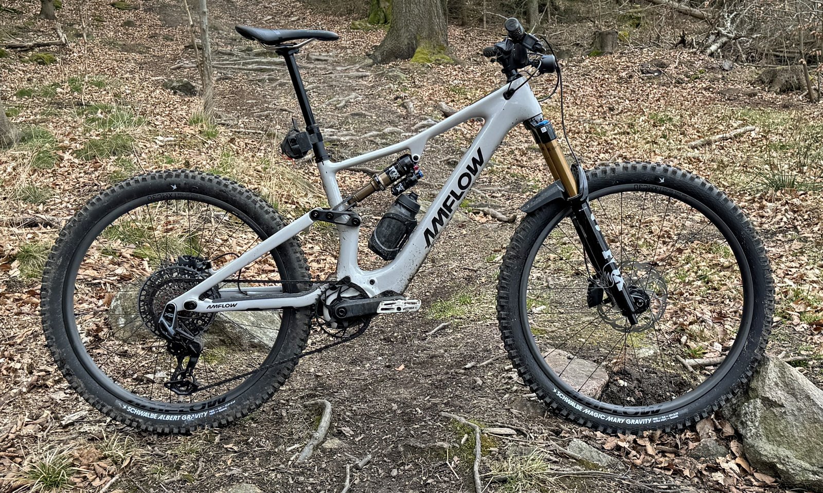 2026 Amflow PX Carbon Pro lightweight full-power all-mountain eMTB with 1500W 150Nm Avinox M2S ebike motor, complete