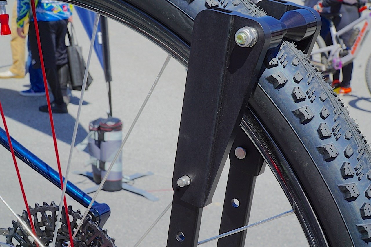 2026 Sea Otter Classic 1UP USA RakAttach XL 32 wheel adaptor up close