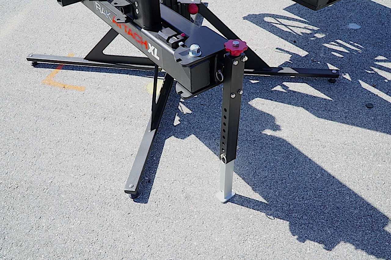 2026 Sea Otter Classic 1UP USA RakAttach XL support jack deployed