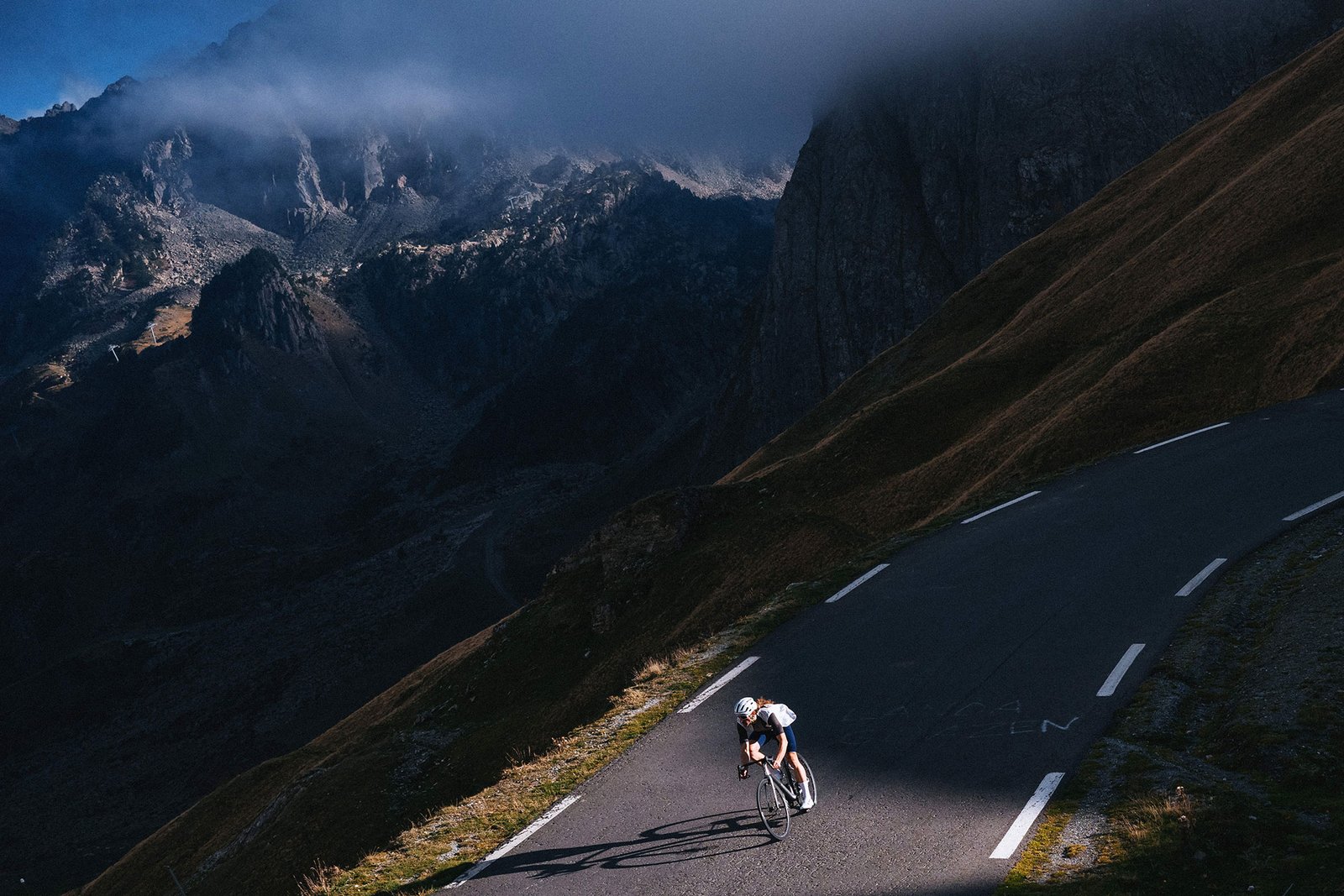 2026 Zipp 202 NSW ultralight carbon road bike climbing wheels, Pyrenees