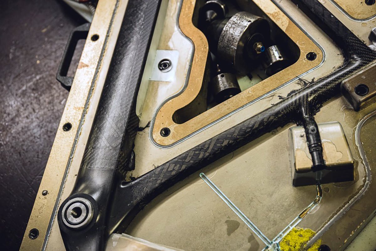 Composite Jazz carbon frame manufacturing, Fusion Carbon front triangle mold of new 3T Ultra2 Italia gravel bike