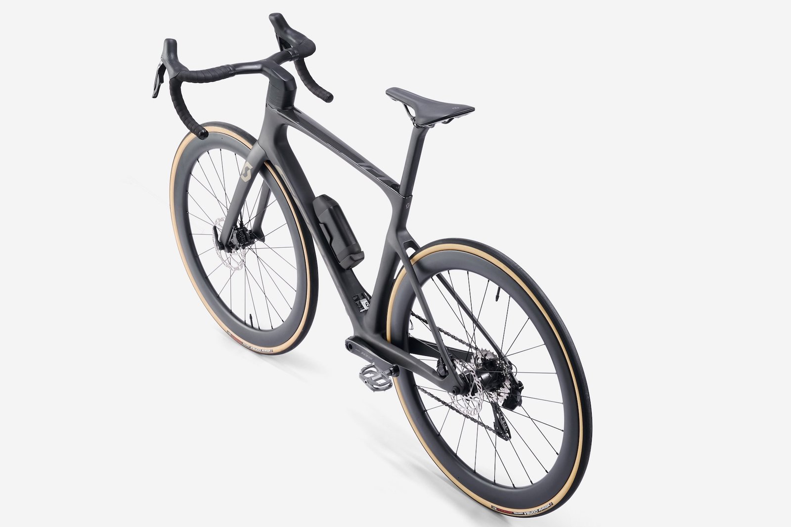 the CYPLORE e-bike conversion system mounted to a performance road bike