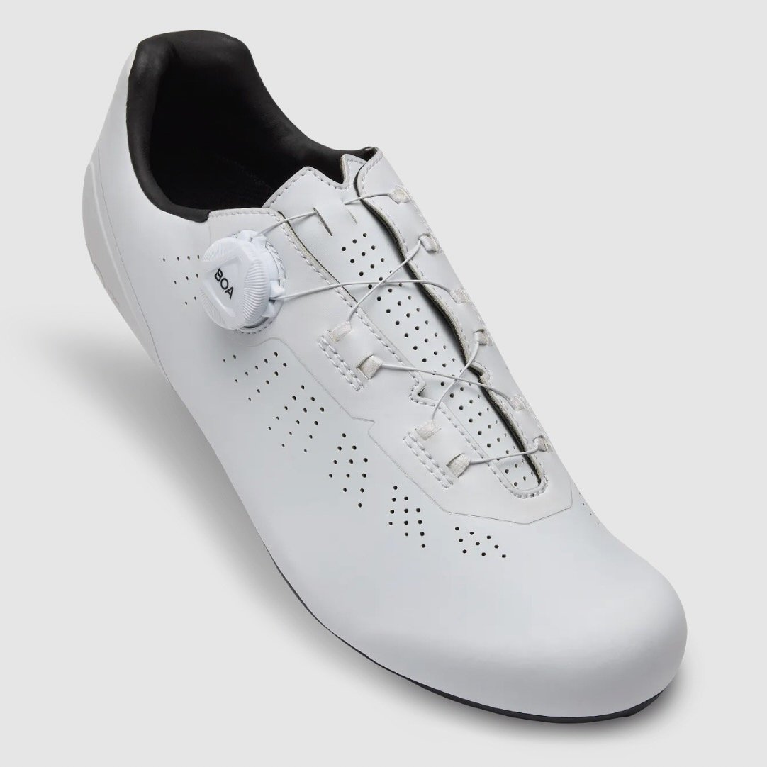 front angle view of the Giro Cadet II road shoe