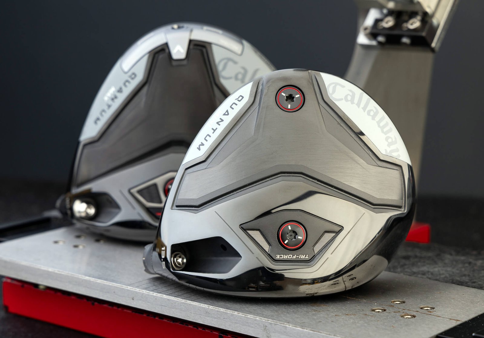 Callaway Quantum Mini Driver in front of Quantum Max driver