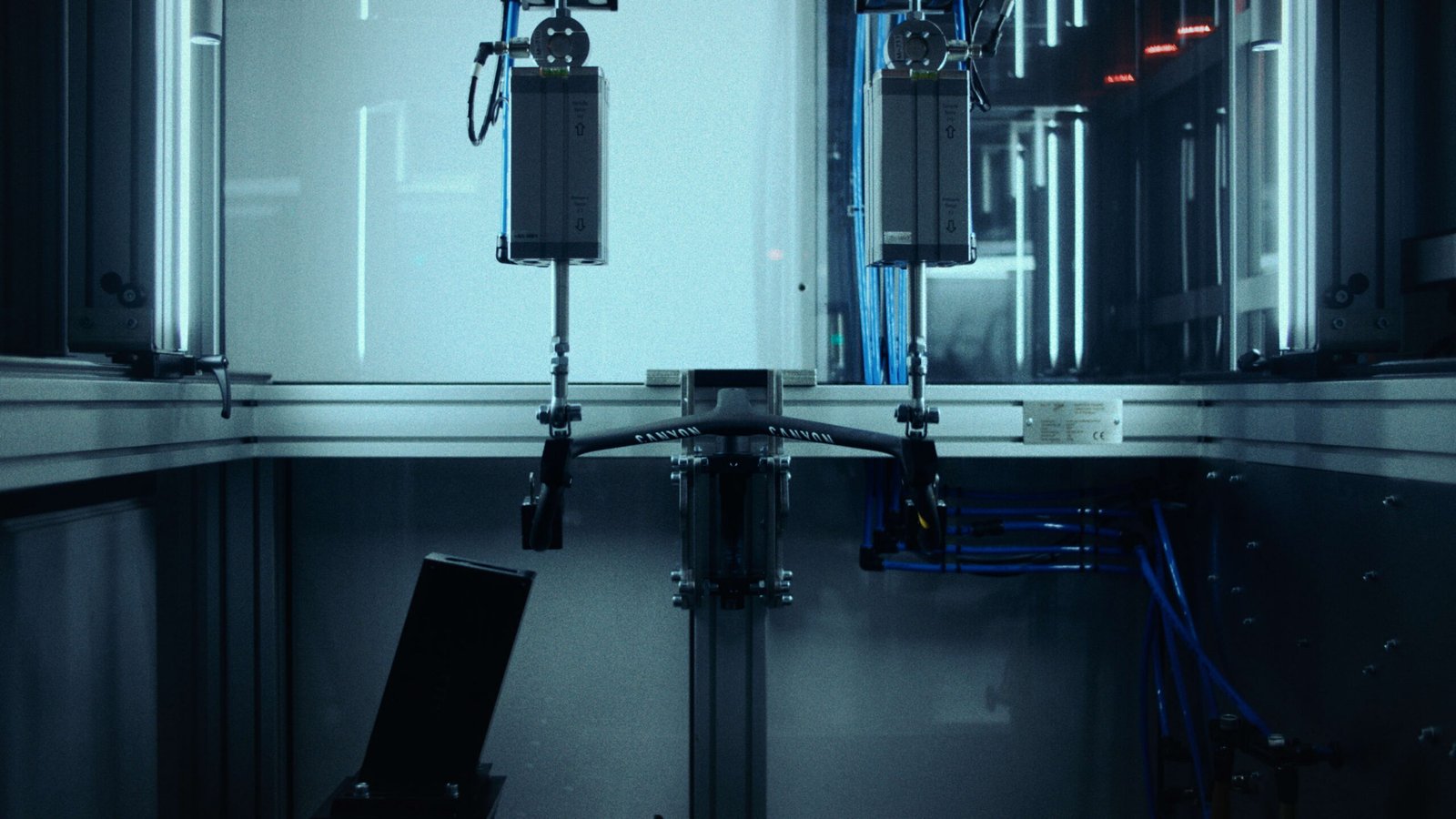 Canyon Endurace CFR testing bars