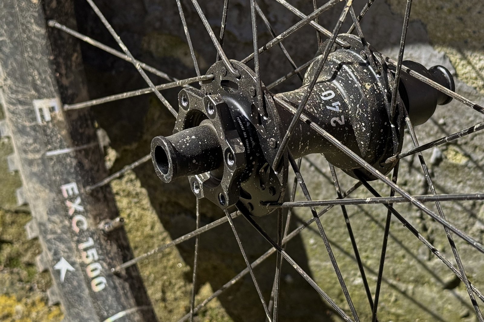 DT Swiss 1500-series carbon mountain bike wheels, 240 DEG hub detail