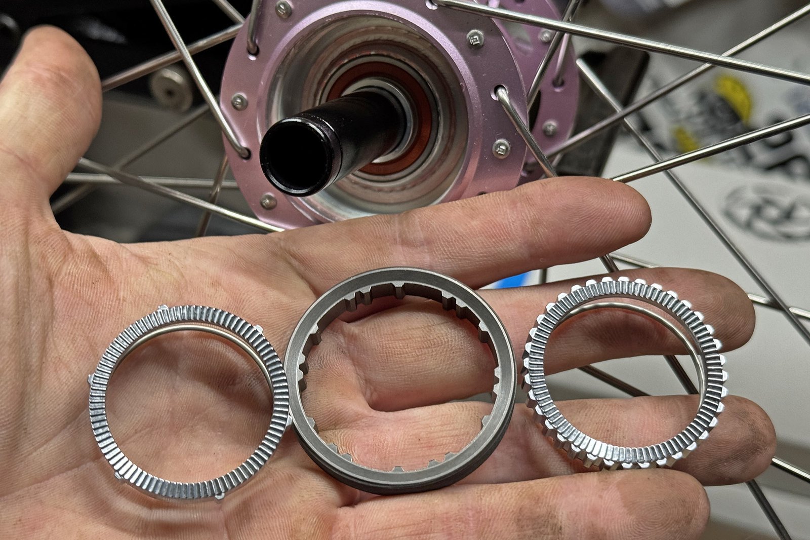 DT Swiss DEG DF active anti-kickback hub upgrade for existing wheels, new rings to install