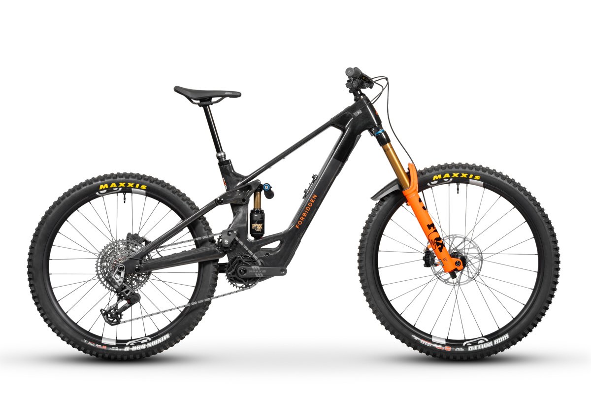 Forbidden Dreadnought E, T2, side