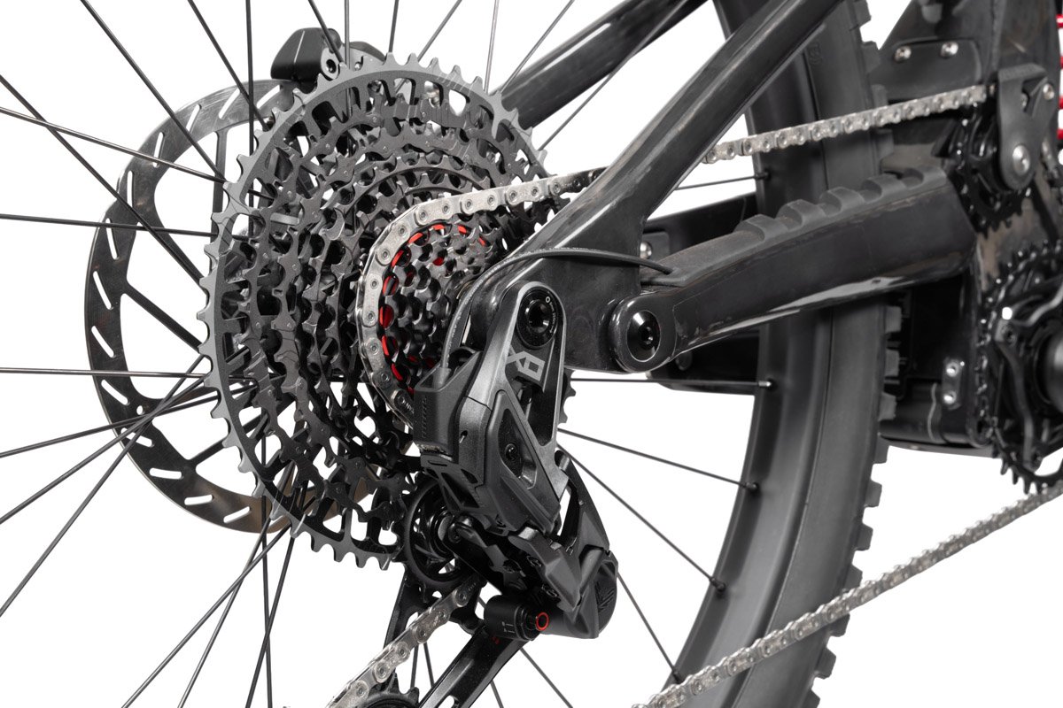 Forbidden Dreadnought E, wired derailleur