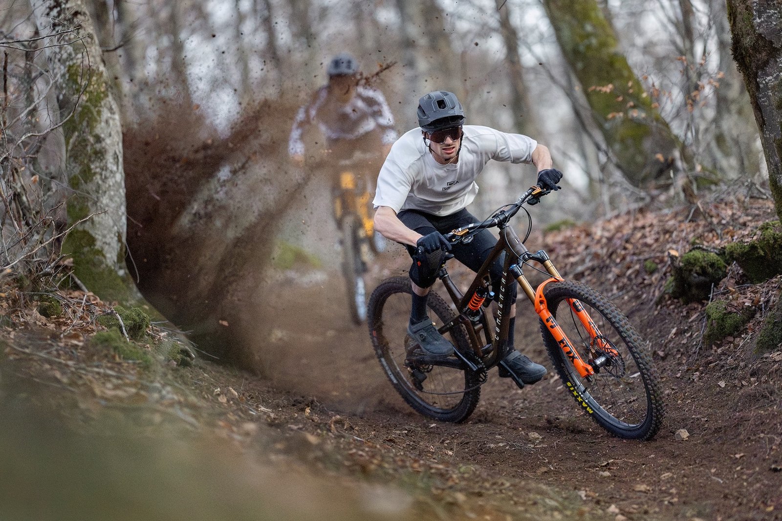 two riders using the new Fox 36 forks with GRIP X dampers.