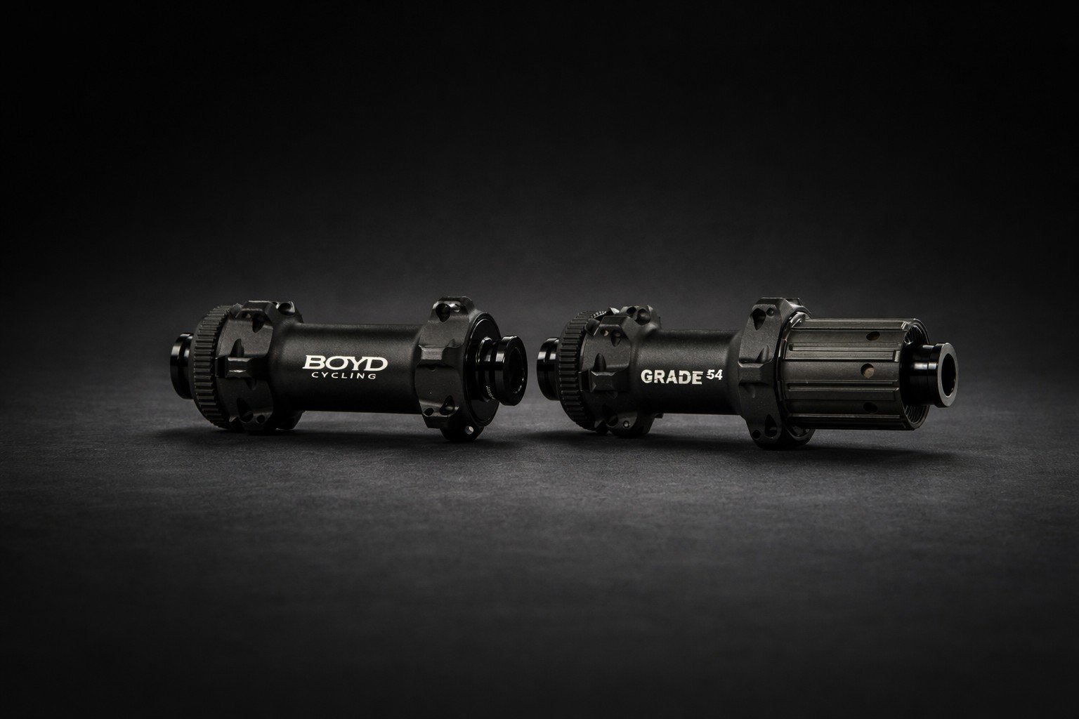 Grade 54 Hub Set Dark Background