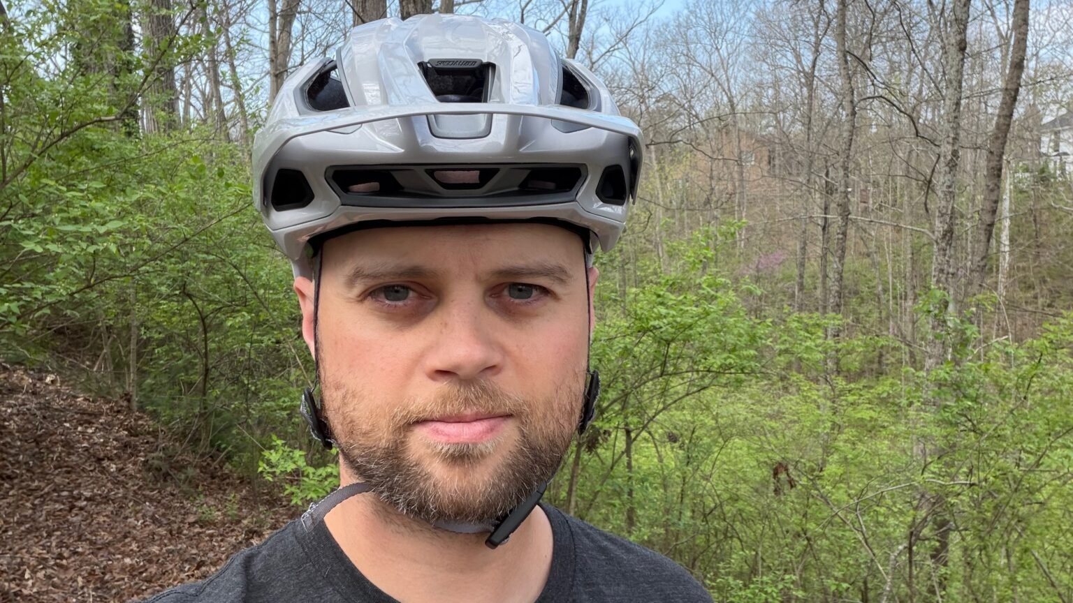 Specialized Ambush 3 helmet on head from front