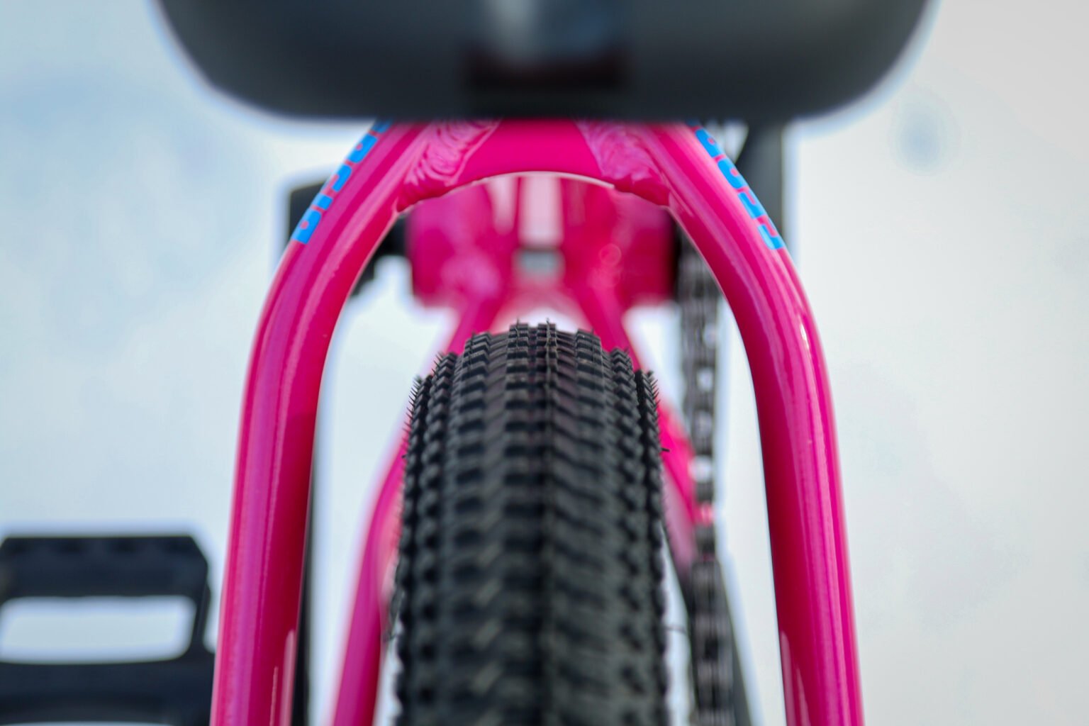 Prevelo Alpha four tire clearance