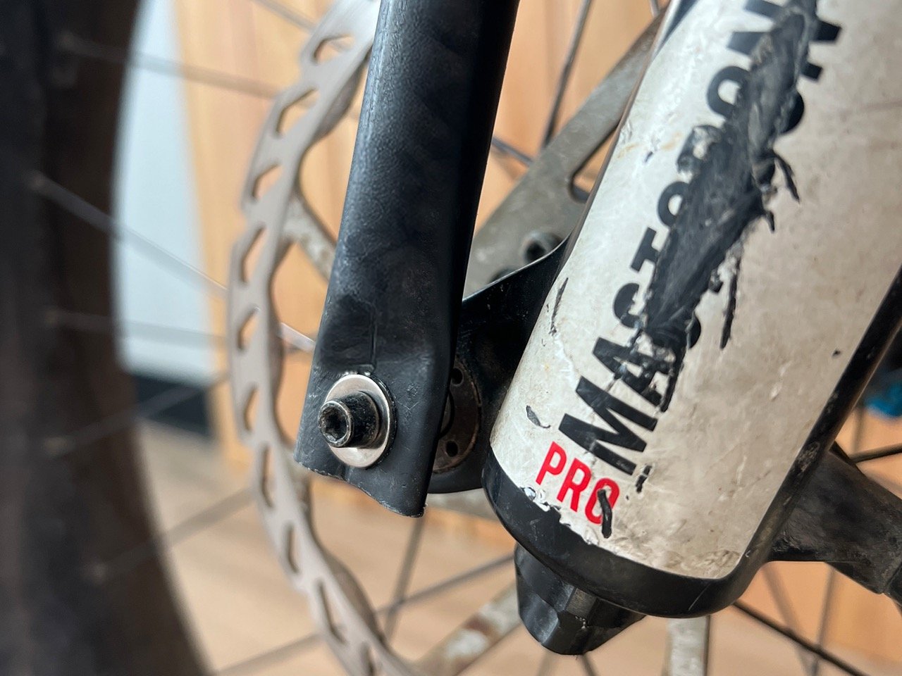 Revelate Designs New Mega Rack front thru axle