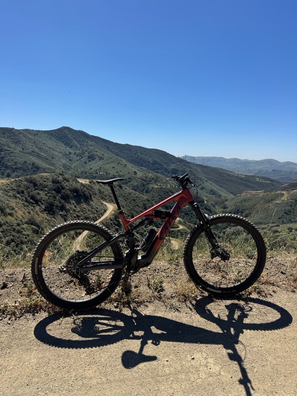 Salsa Cycles Moraine C XO AXS Launch:Review black star