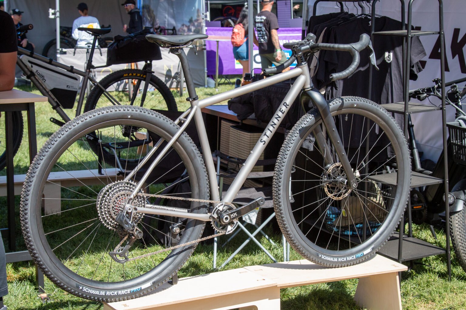 Stinner 32" gravel bike titanium