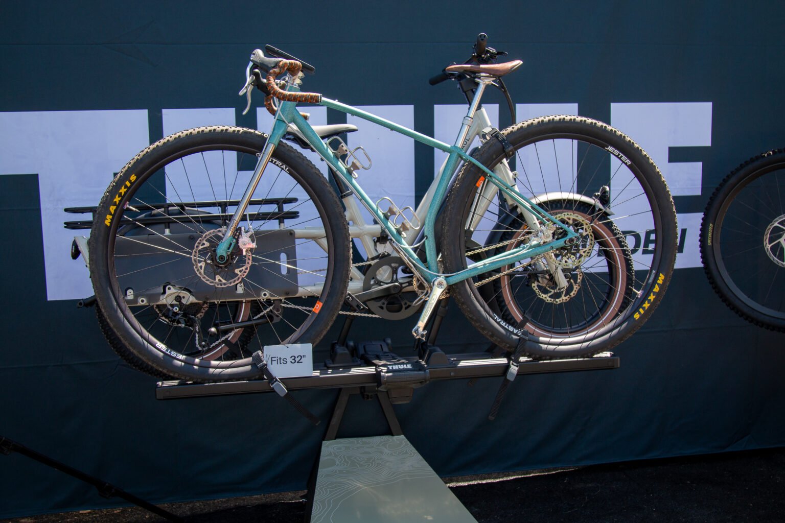 BTCHN 32" Gravel bike