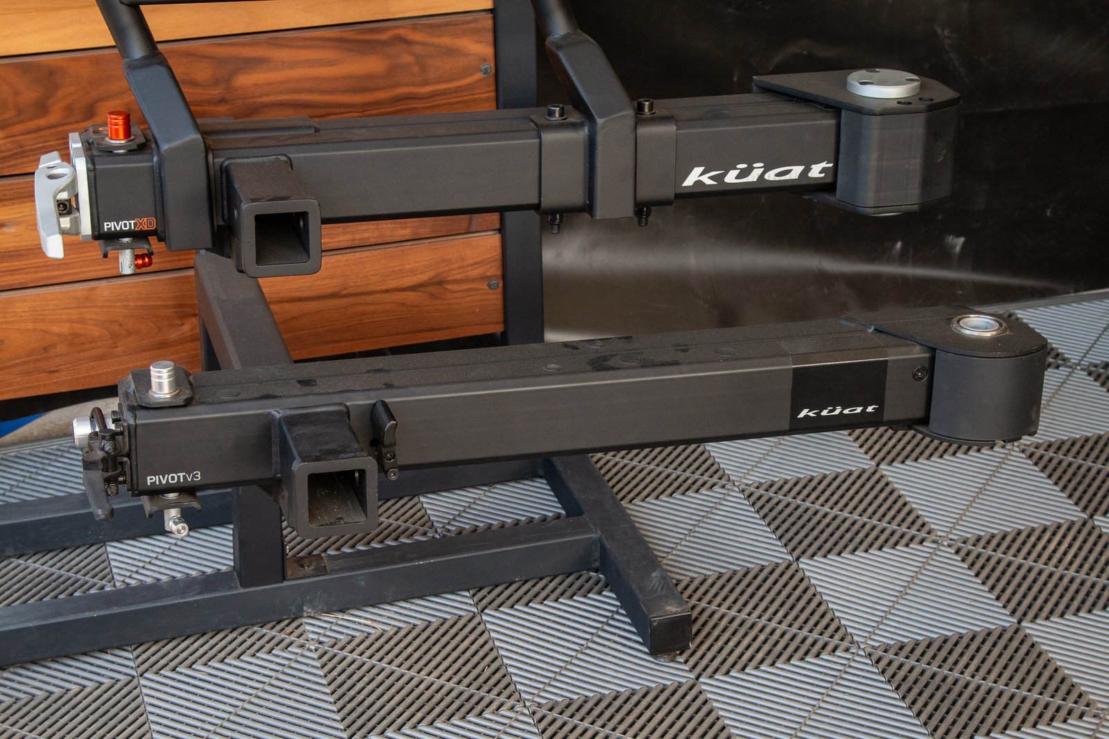 Kuat Pivot V3 on bottom