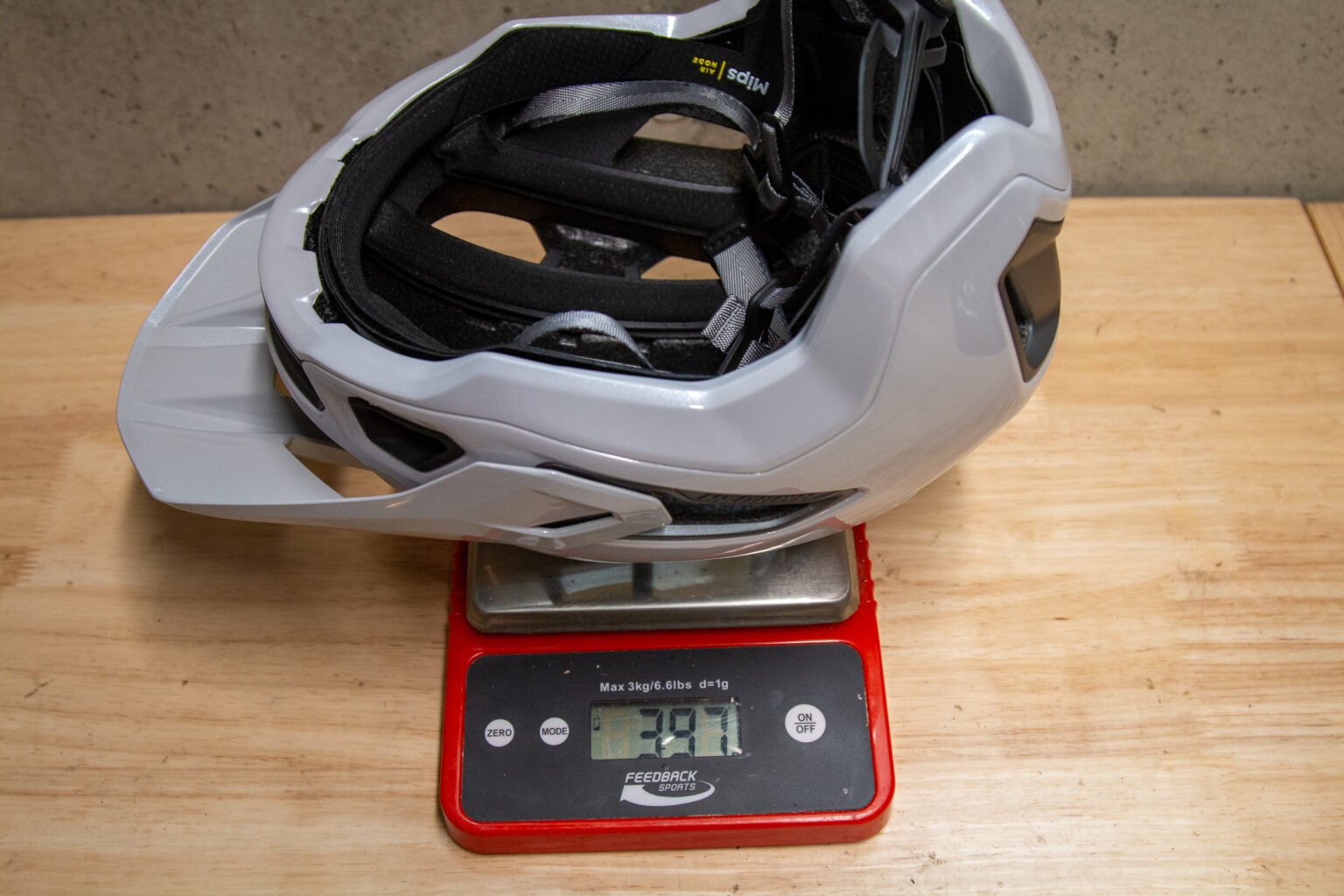 Specialized Ambush 3 helmet actual weight