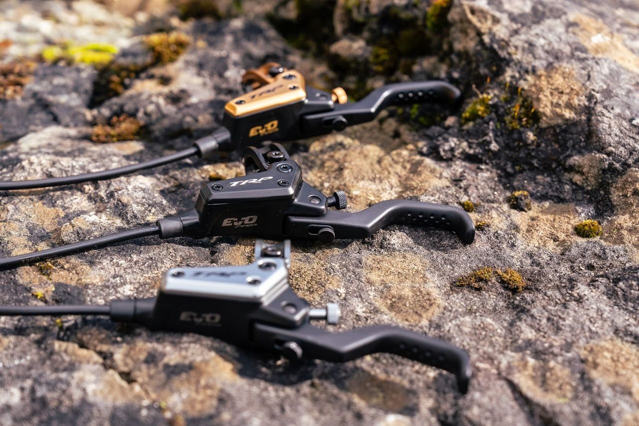 TRP EVO Pro have multiple colors for the lever and caliper