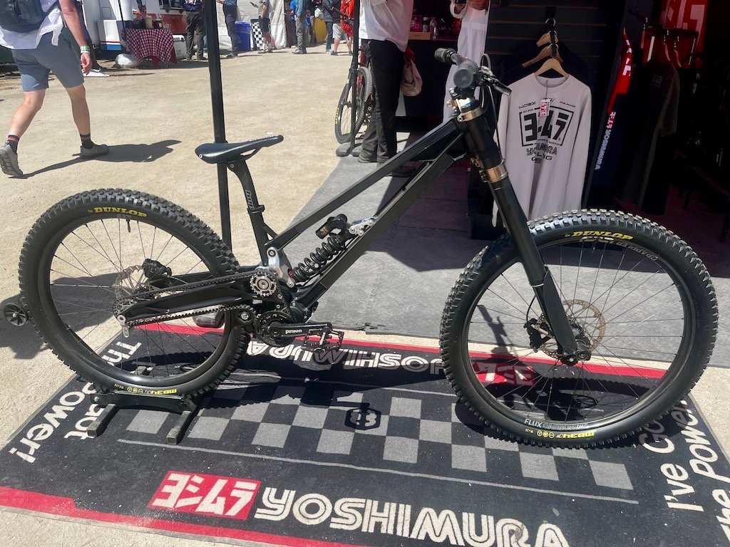 Gamux prototype DH bike