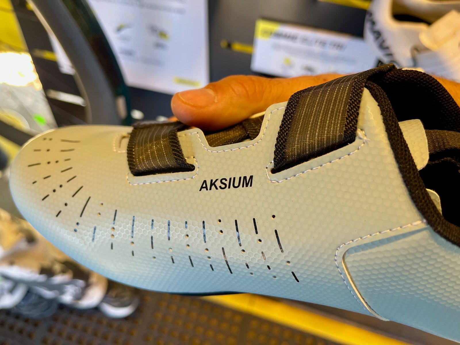 Unreleased Mavic Comete 50 logo shoe