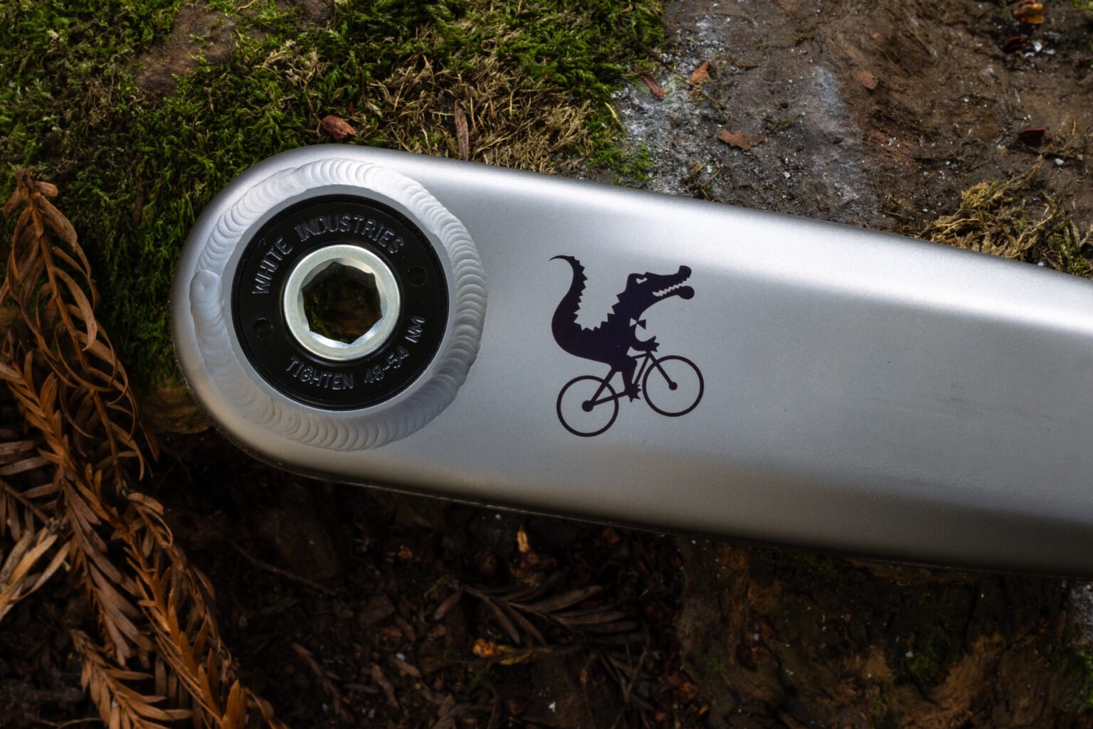 White Industries and Moots team up for new titanium cranks