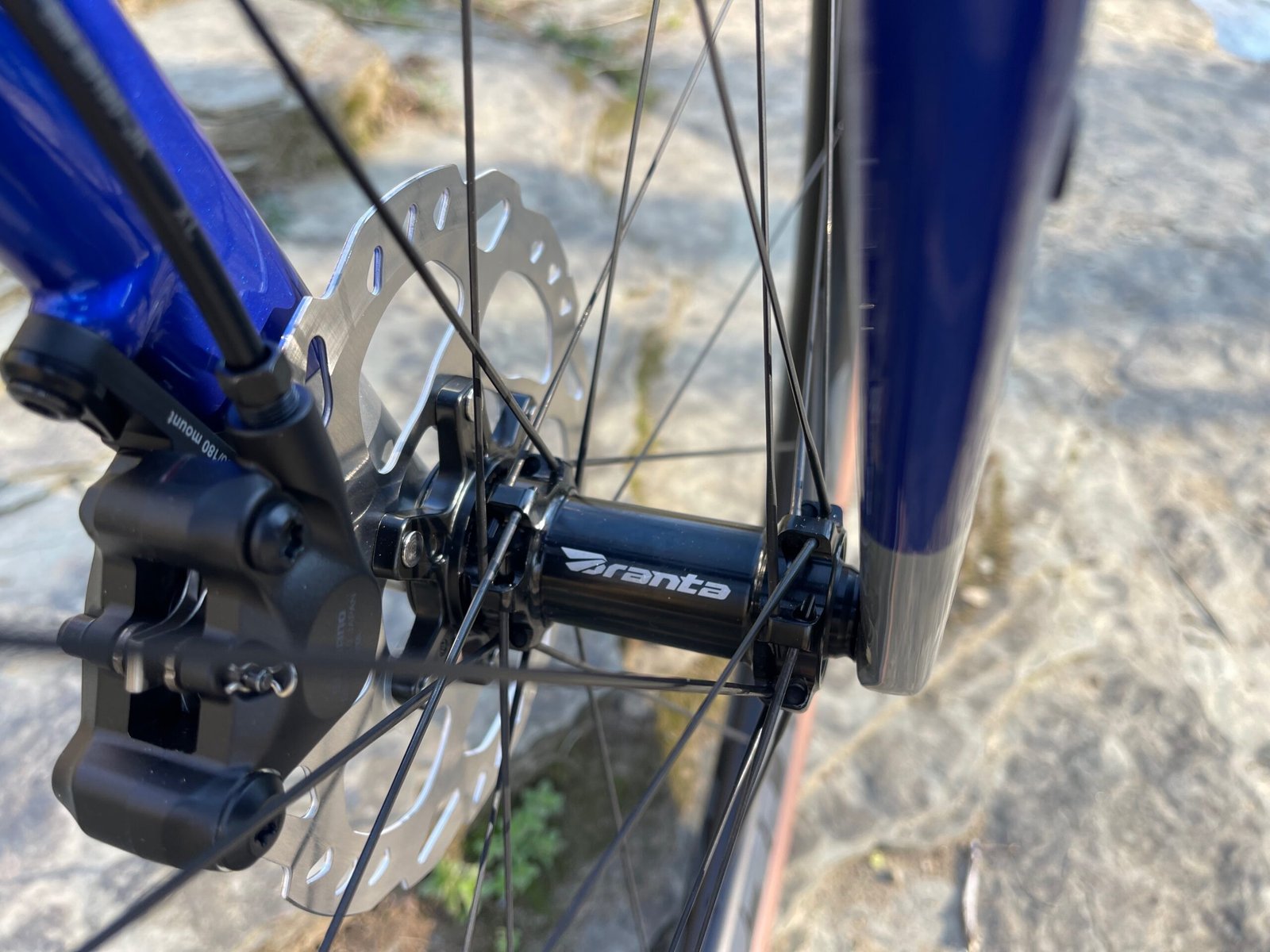 X-LAB GT8 Gravel Bike Review hubs