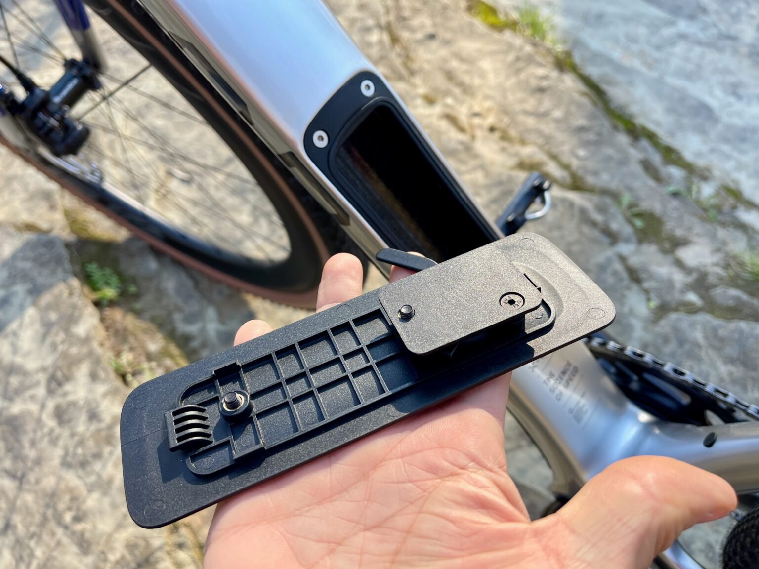 X-LAB GT8 Gravel Bike Review inside