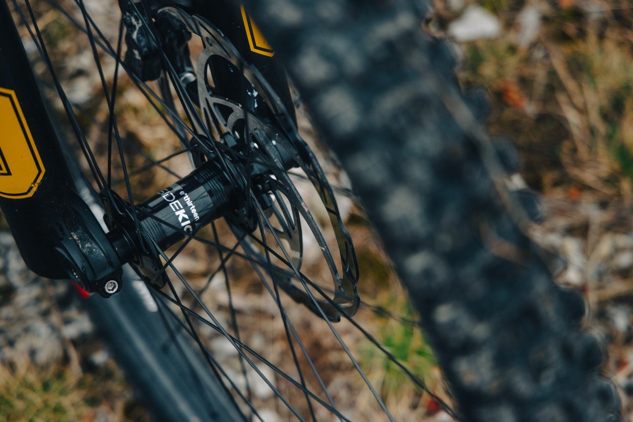 e*thirteen Sidekick 2.0 Hubs front