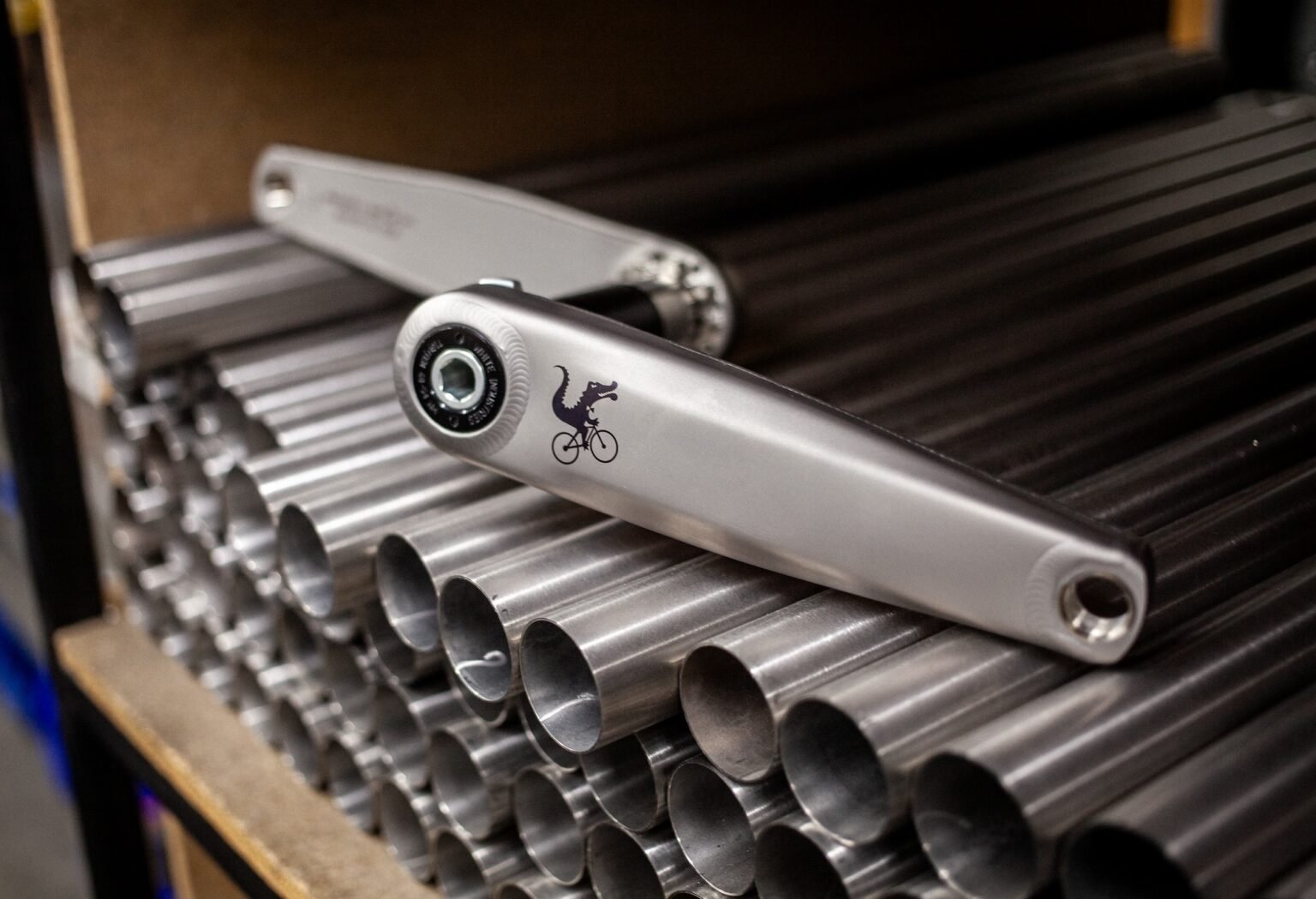 White Industries and Moots team up for new titanium cranks