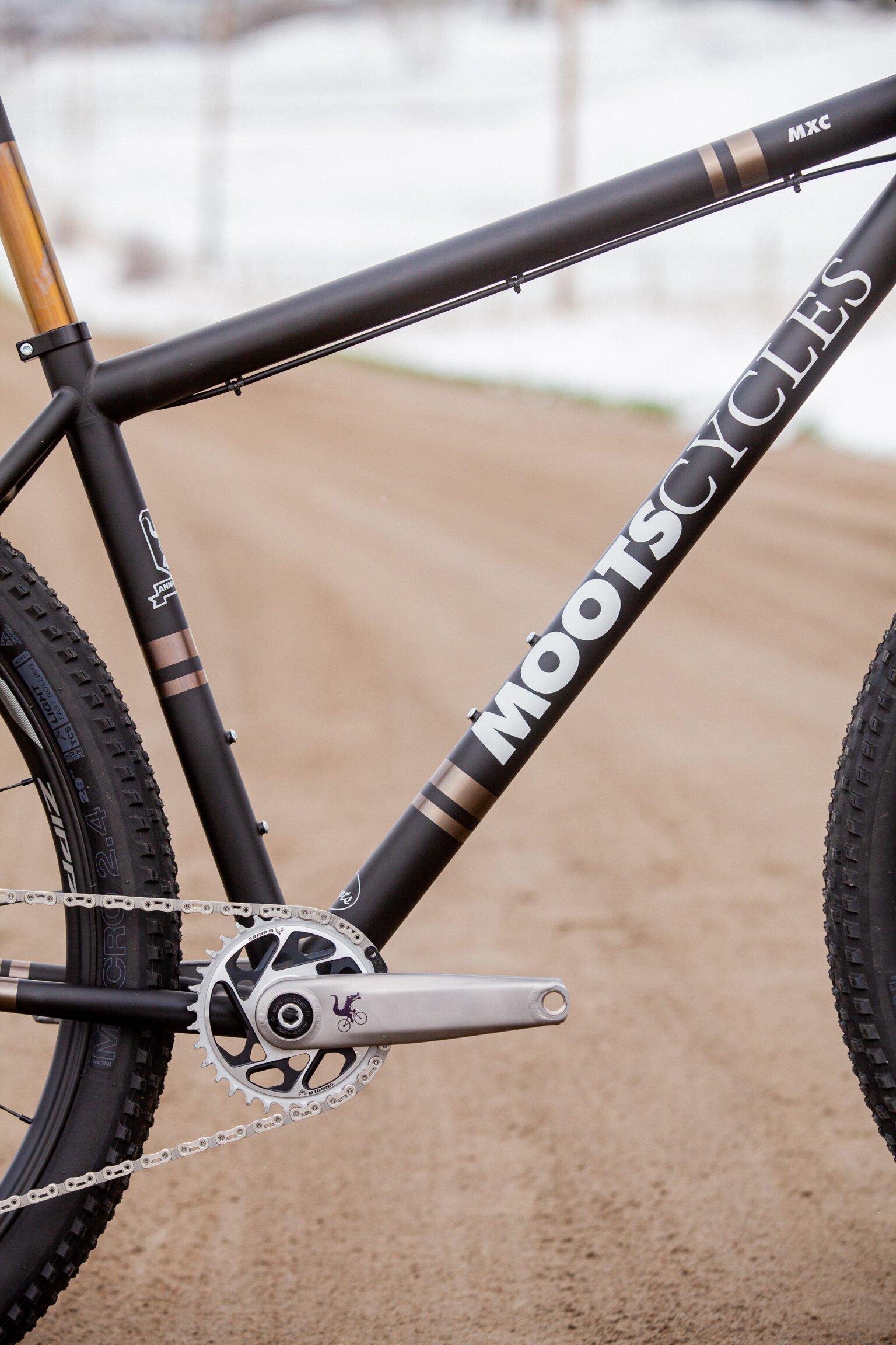 White Industries and Moots team up for new titanium cranks