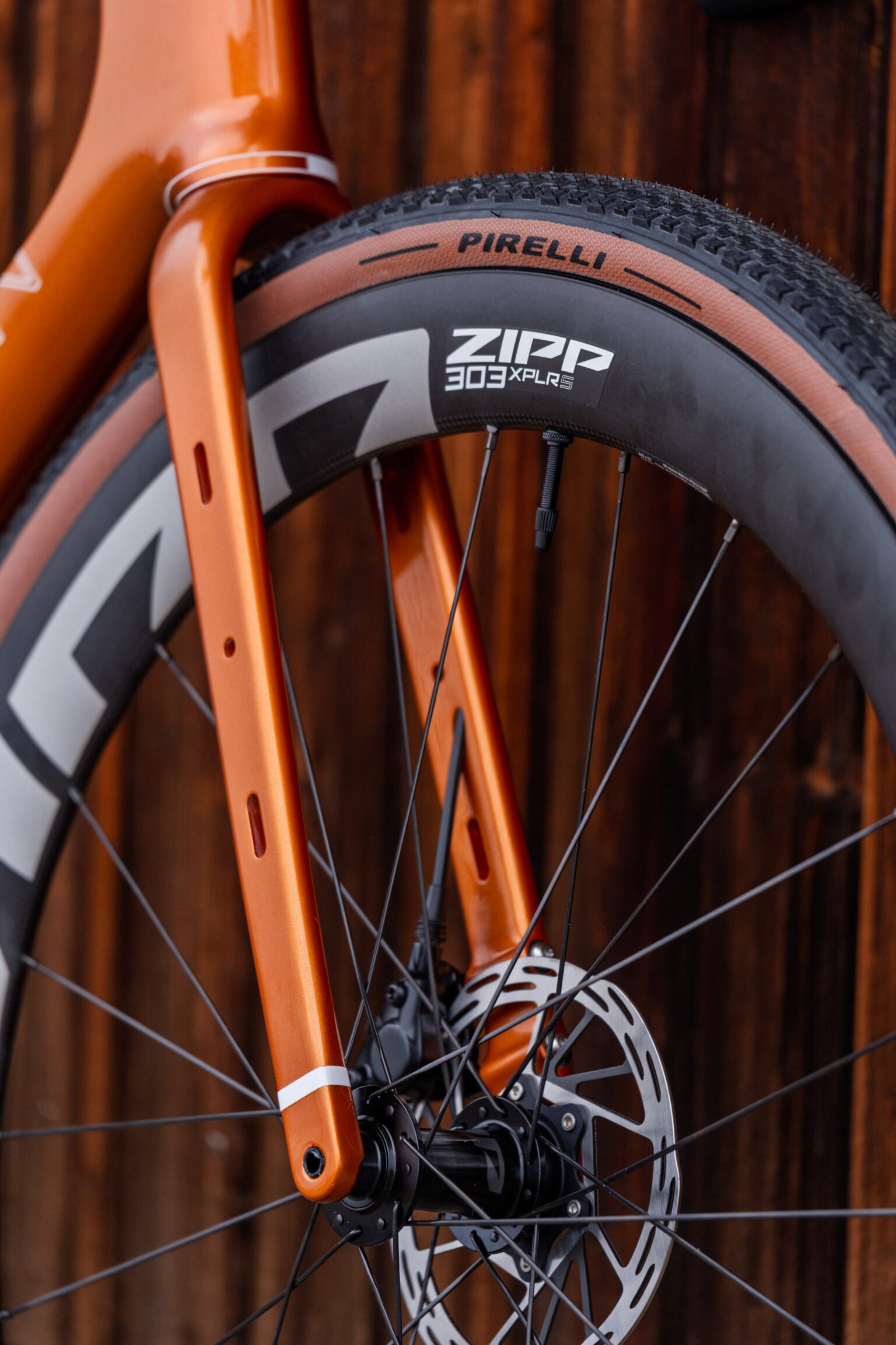 closeup details of open up 2 adventure u-turn fork.