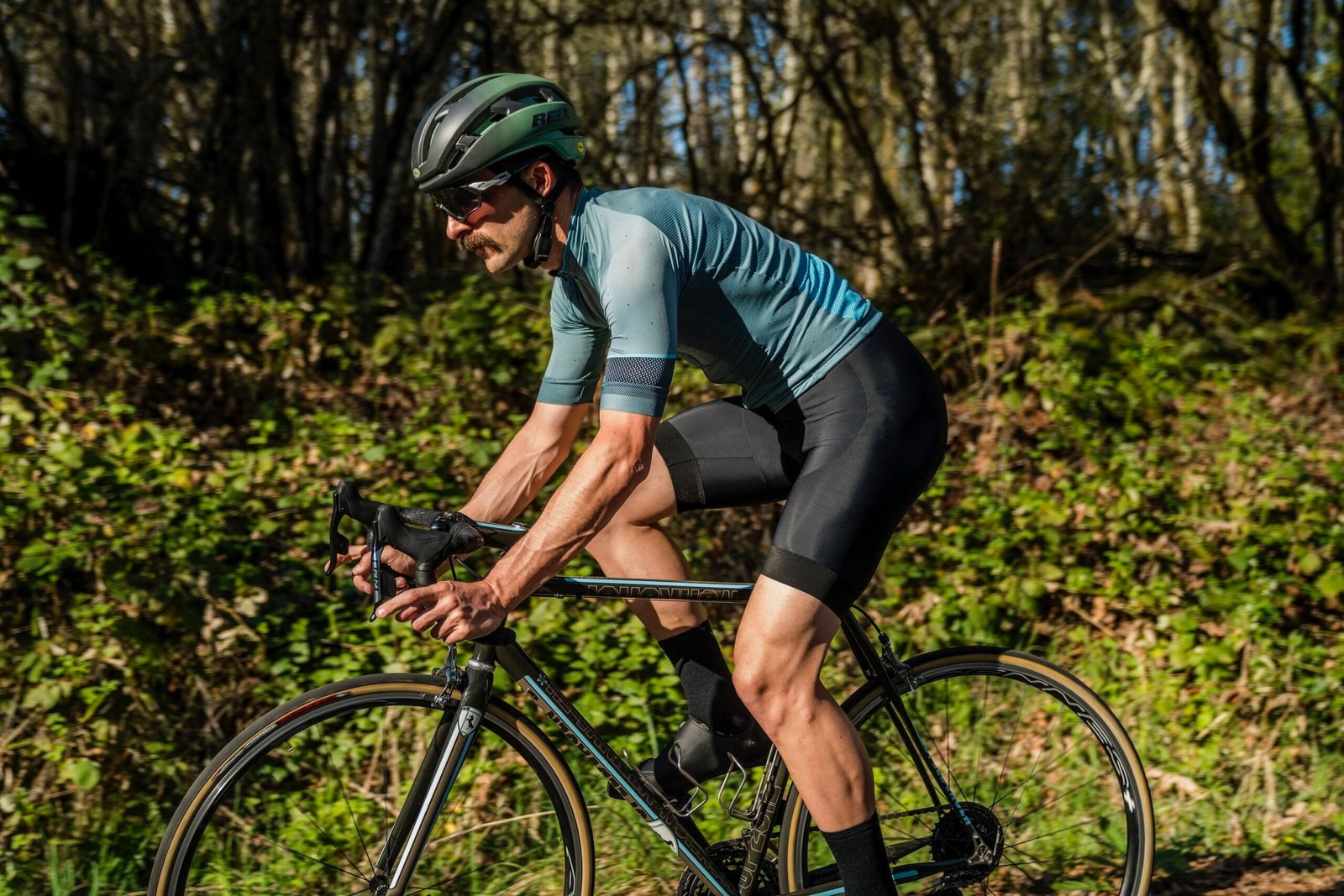 Cycling bib shorts straps