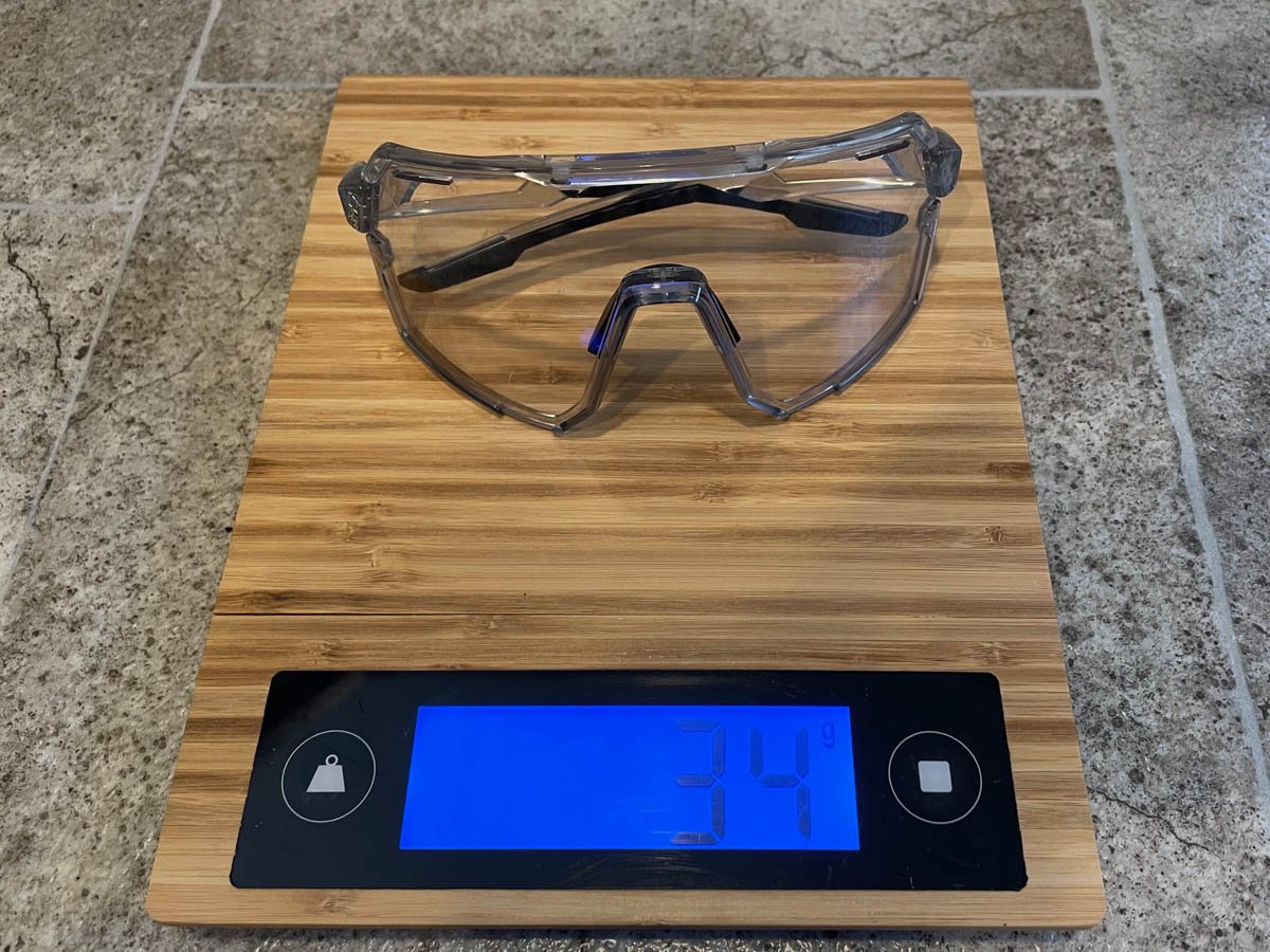 Leatt RideViz Pro sunglasses, on scale
