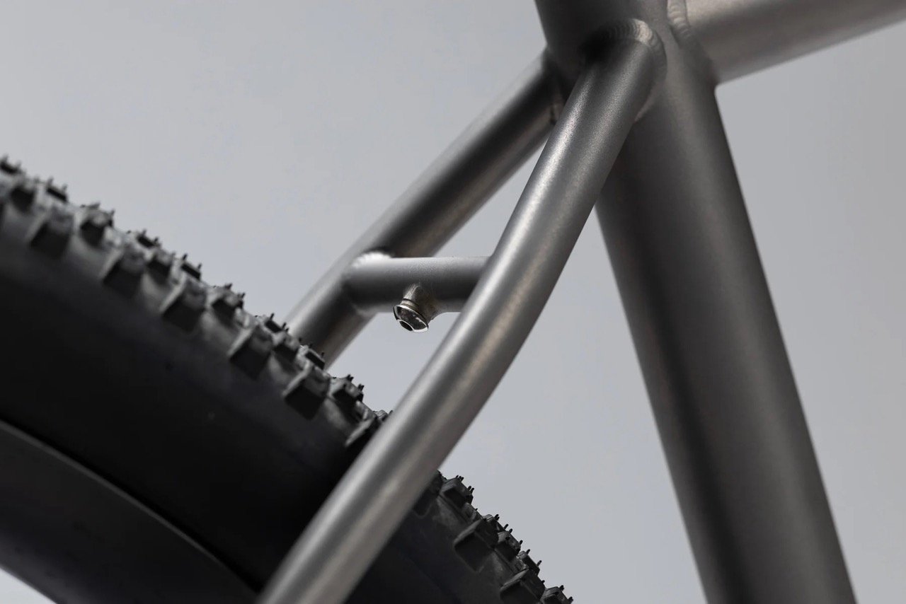 Stinner Frameworks Limited Refugio Podium 32 seat stays